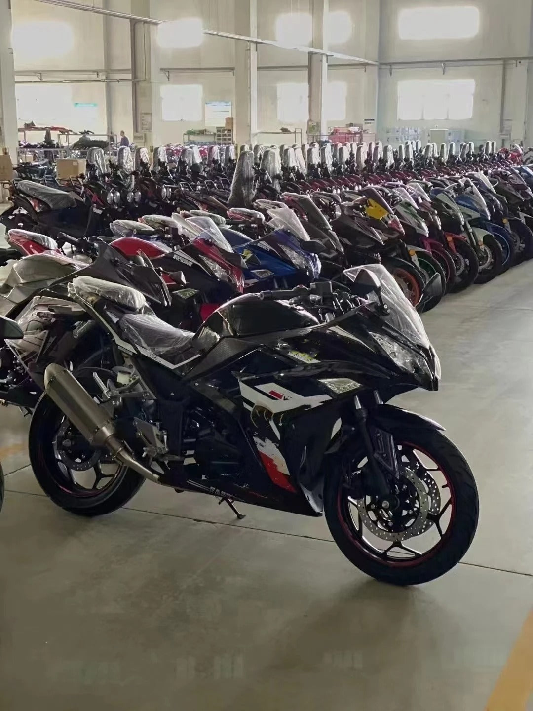 250cc Sports Motorcycle | High-Performance Road Racing Bike | Fuel Motorbike Similar to Kawasaki Ninja