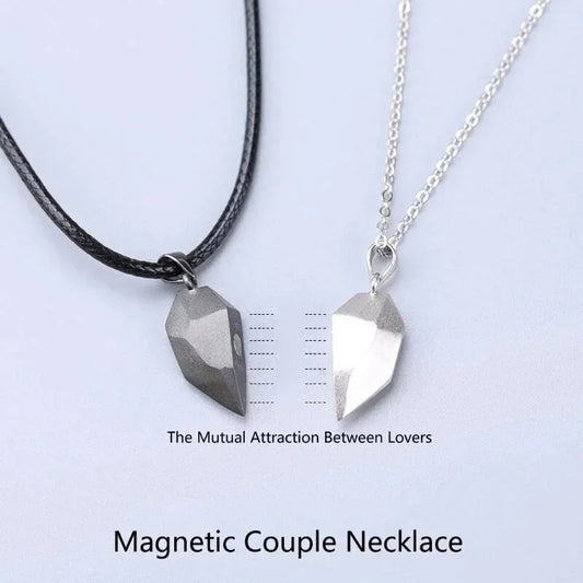 Magnet Couple Necklace – Heart-Shaped Pendant Love Jewelry for Couples | Peach Heart Magnetic Collarbone Chain (Pair)